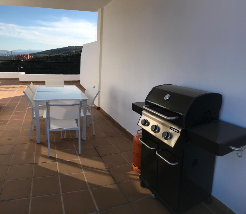 Вилла Manilva Townhouse With Spectacular Views Of Gibraltar Экстерьер фото