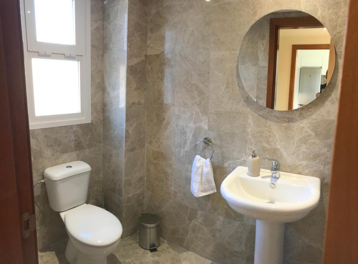 Вилла Manilva Townhouse With Spectacular Views Of Gibraltar Экстерьер фото